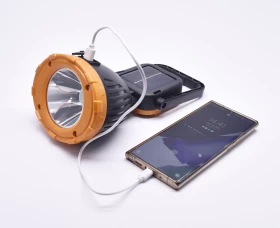 Rotating Solar Working Lamp – 360° Adjustable Outdoor LED Light