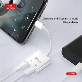 محول Lightning 2 في 1 من Earldom بمنفذ Lightning واحد ومنفذ 3.5 مم مع ميكروفون، أصلي - أبيض OT46